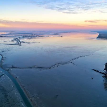 Дом отдыха Mellumplate 24 *